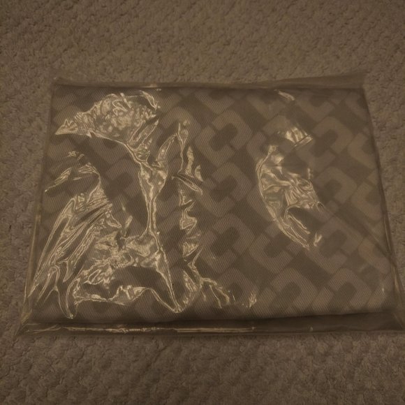 BRAND NEW DVF CROCODILE EMBOSSED LEATHER HANDBAG IN SUMMER BEET (FUSCHIA) COLOR - Picture 9 of 9